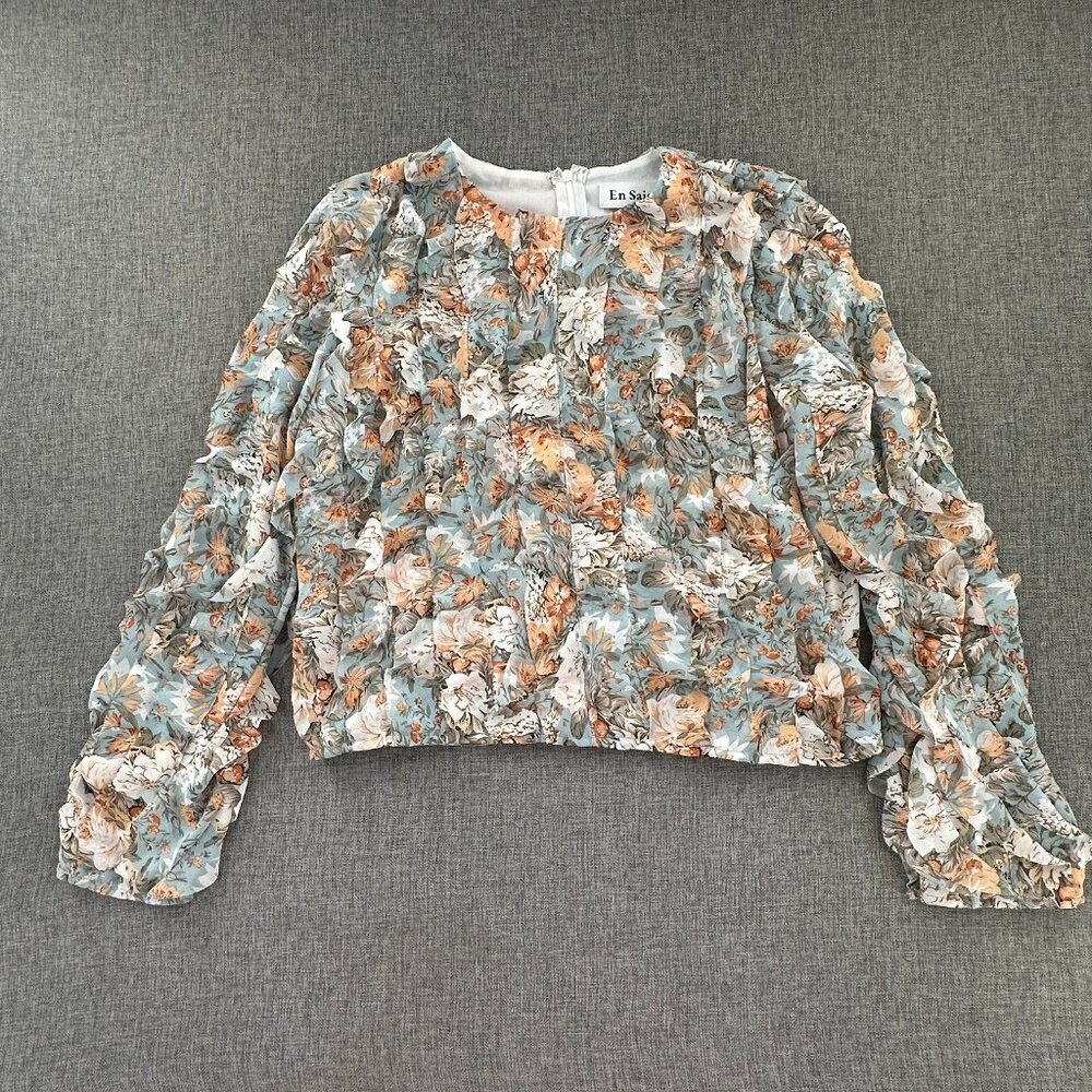 En Saison Ruffled‎ Blouse Small long Sleeve Round Neck Lined Floral Relaxed Fit